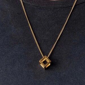 NWT WA Studios Floating Cube Necklace
